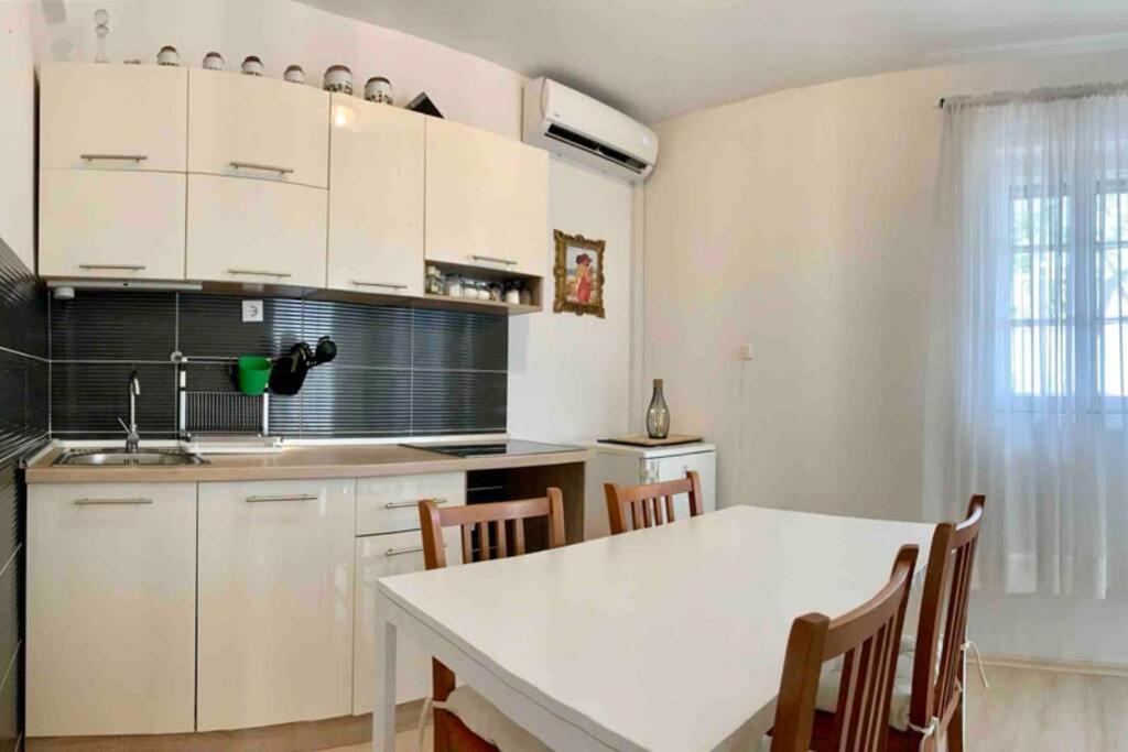 Summer Apartment 4 Makarská Exteriér fotografie